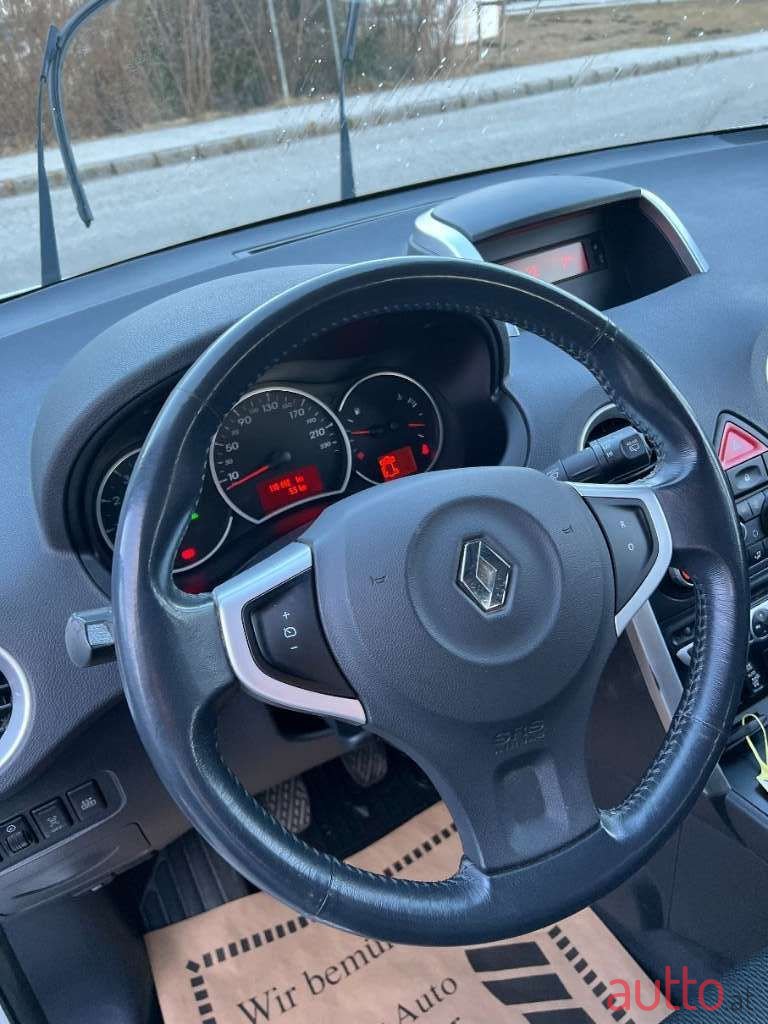 2009' Renault Koleos photo #3