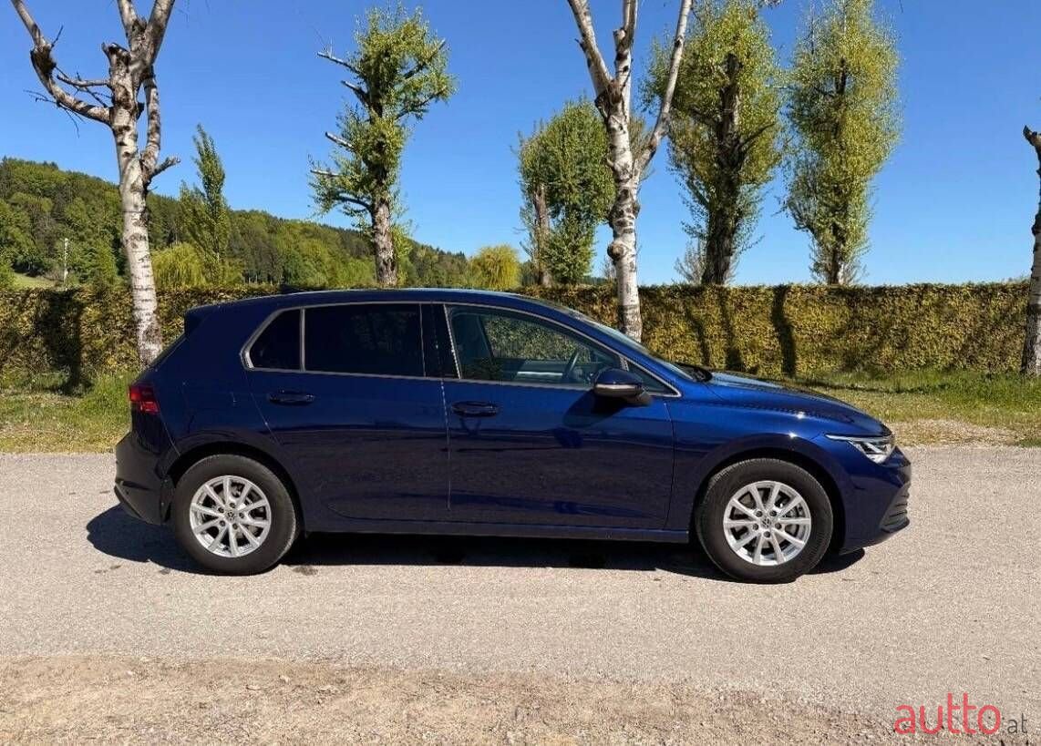 2020' Volkswagen Golf photo #1