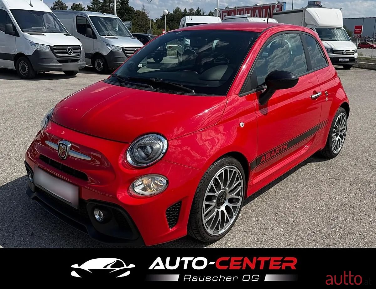 2017' Fiat 500 Abarth photo #1