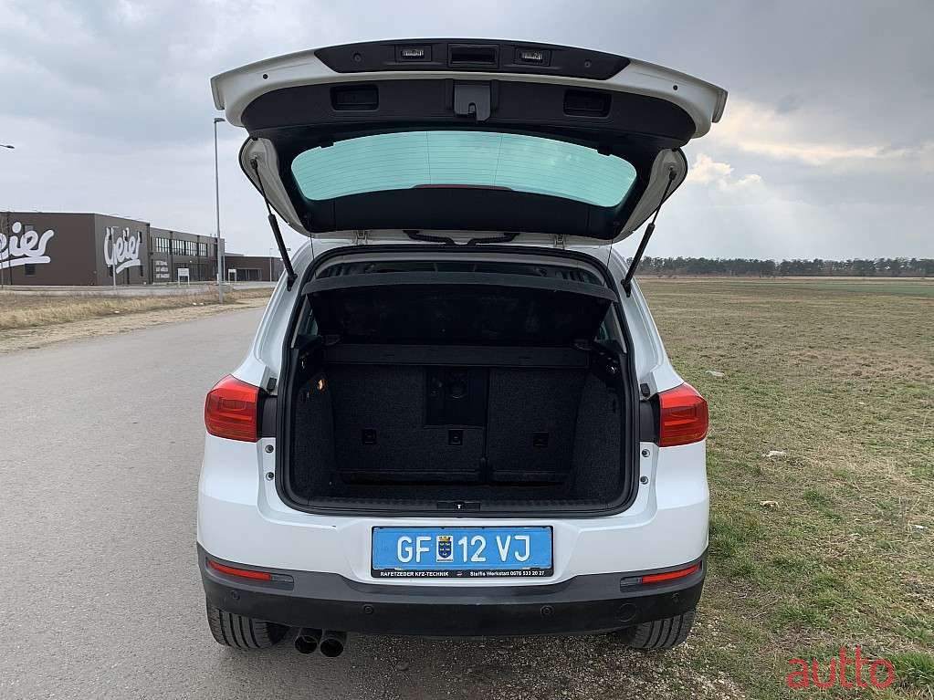 2014' Volkswagen Tiguan photo #4