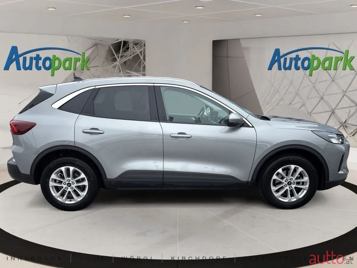 2024' Ford Kuga photo #5