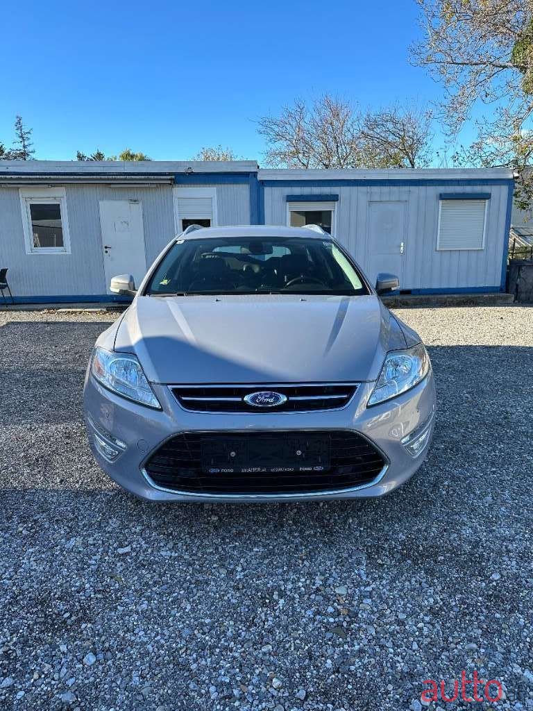 2014' Ford Mondeo photo #1