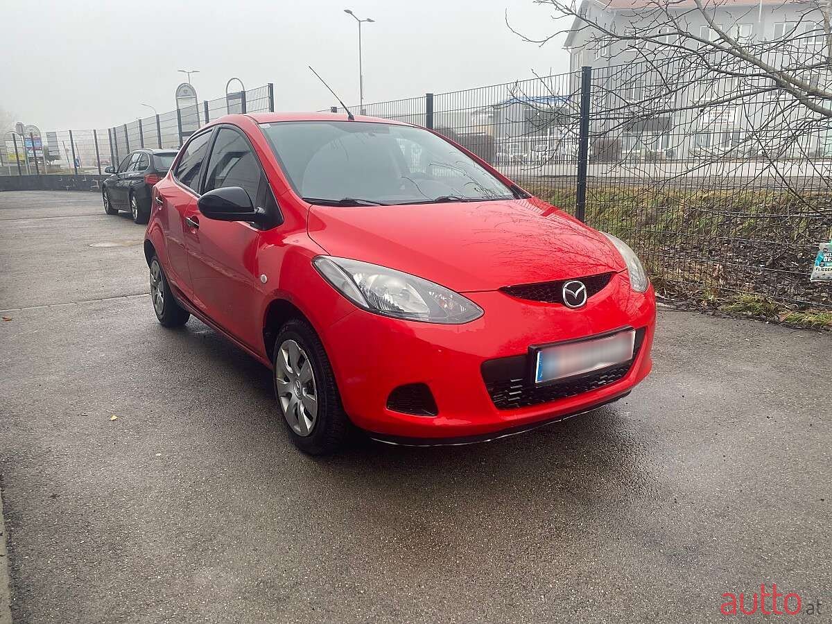 2008' Mazda Mazda2 photo #2