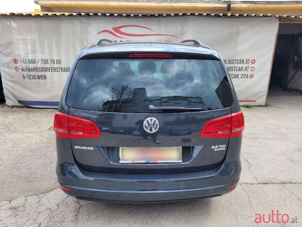 2012' Volkswagen Sharan photo #5