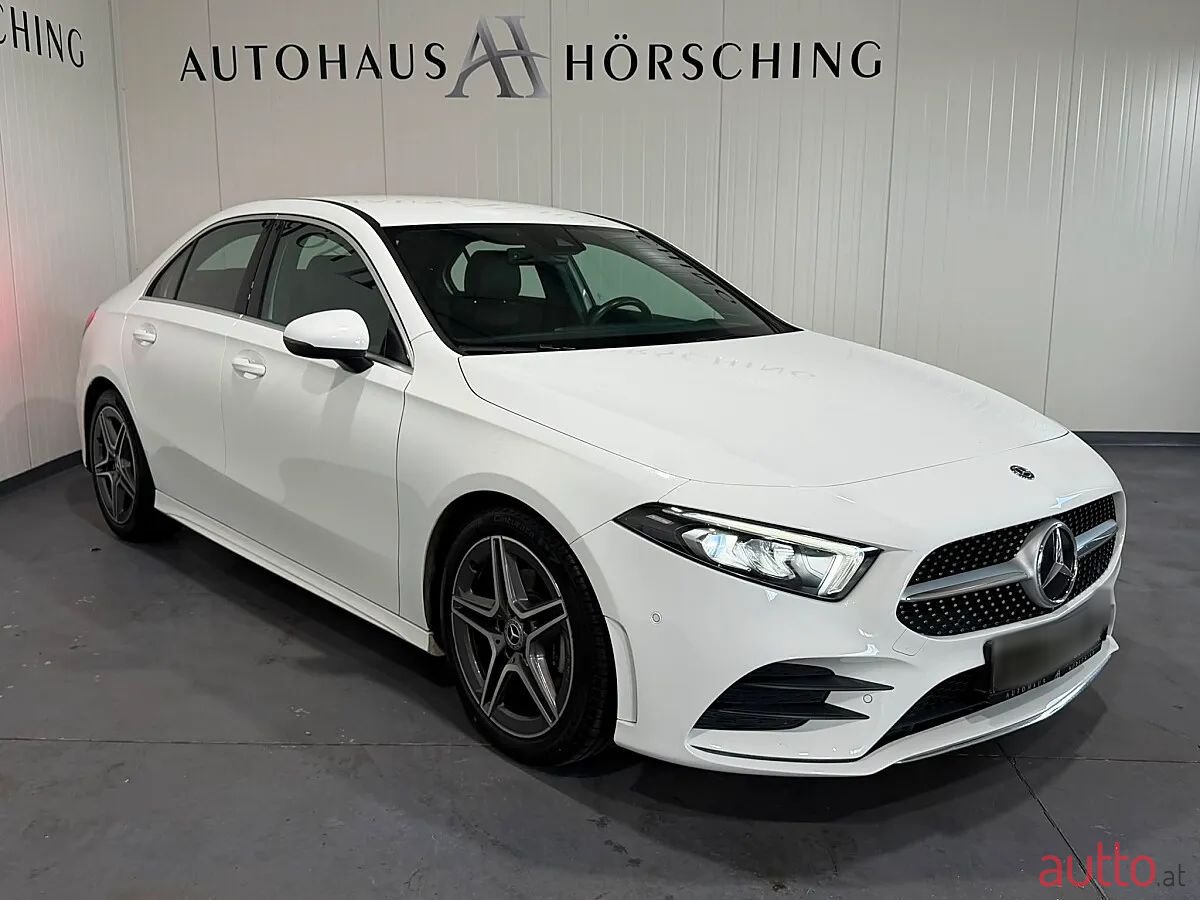 2020' Mercedes-Benz A-Klasse photo #1