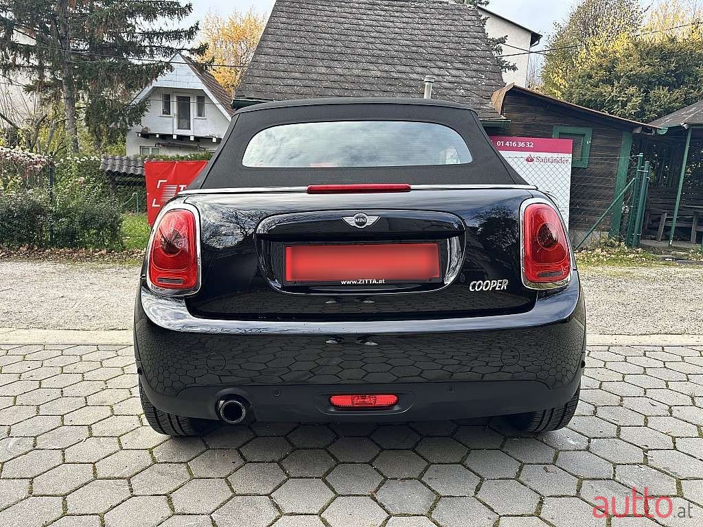 2016' MINI Cabrio photo #6