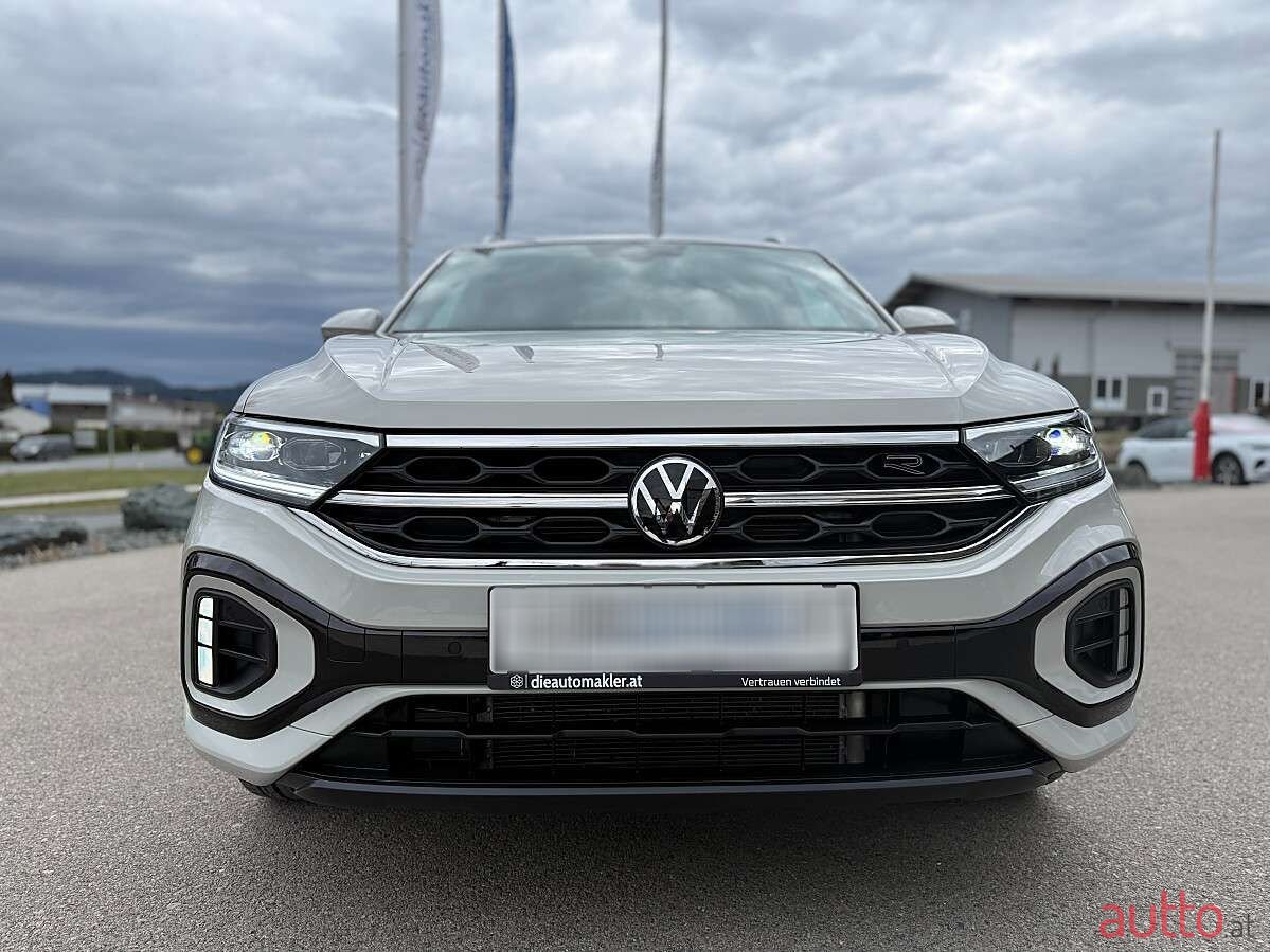 2024' Volkswagen T-Roc photo #4