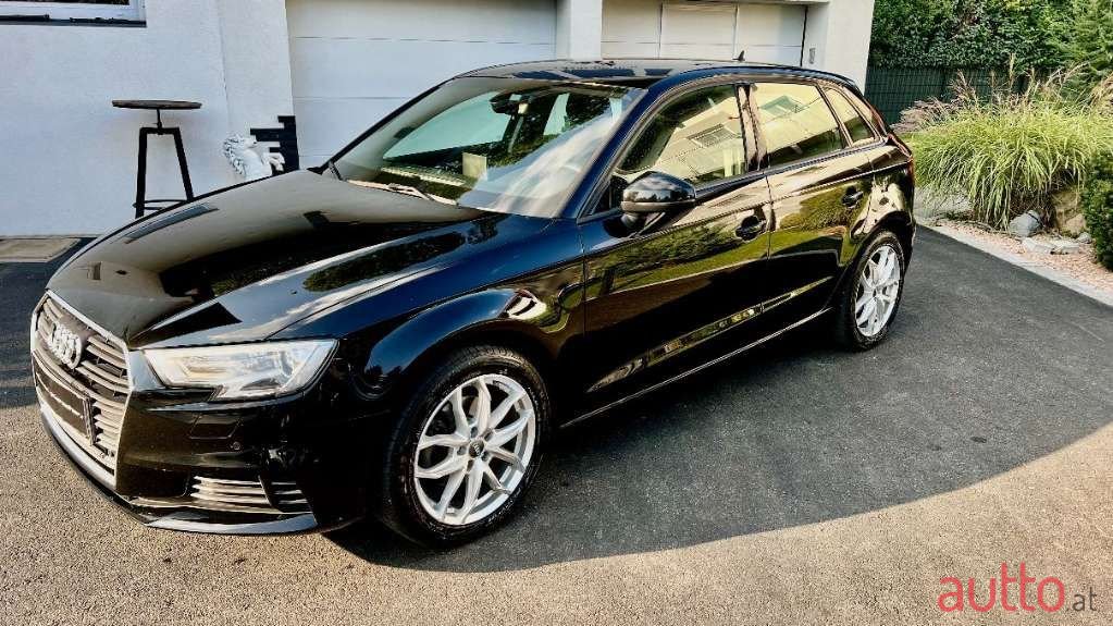 2018' Audi A3 photo #2