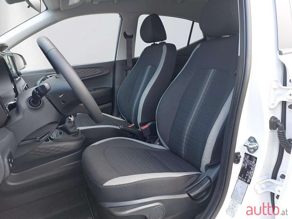 2024' Hyundai i10 photo #5