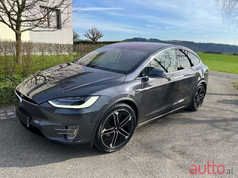 2016' Tesla Model X photo #2