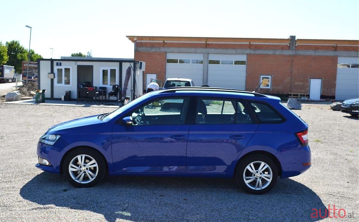 2022' Skoda Fabia photo #6