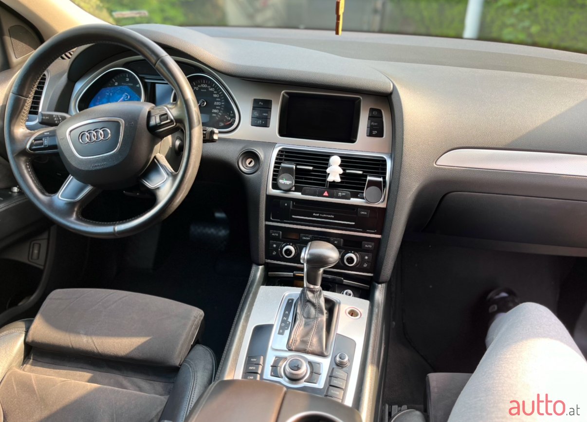 2011' Audi Q7 S Line /V6 Quattro 3.0 photo #6