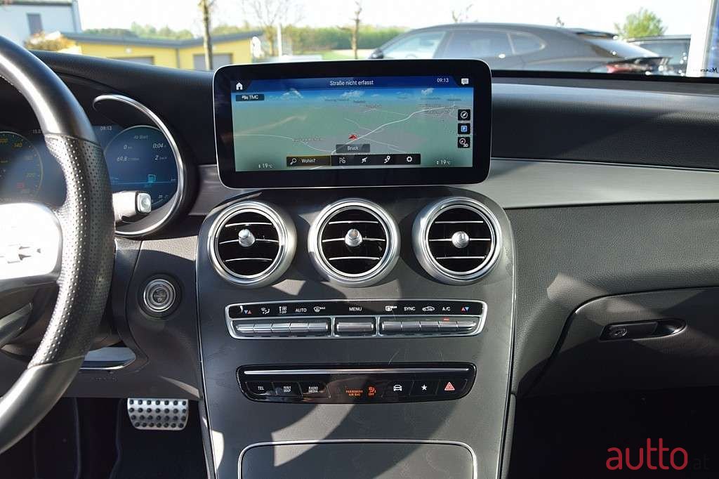 2021' Mercedes-Benz Glc-Klasse photo #5