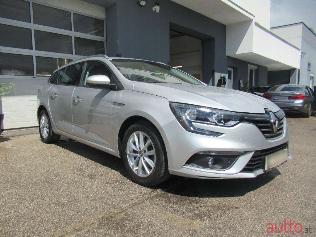 2017' Renault Megane photo #2