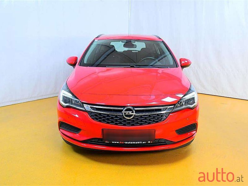 2016' Opel Astra photo #4