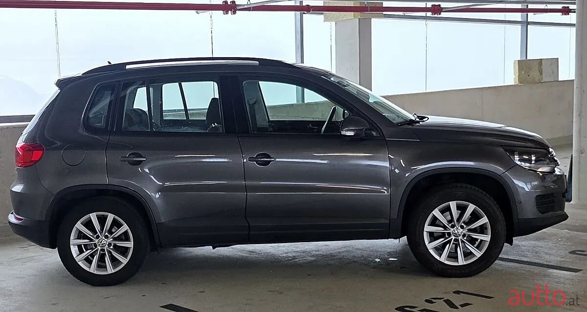 2014' Volkswagen Tiguan photo #3