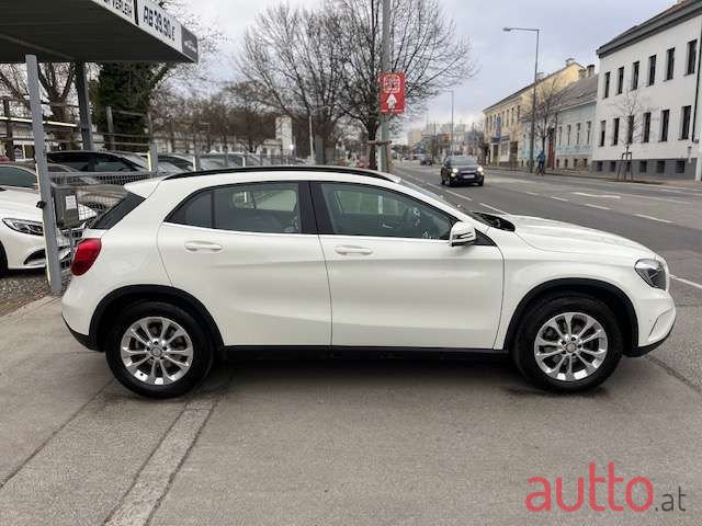 2016' Mercedes-Benz Gla Klasse photo #4