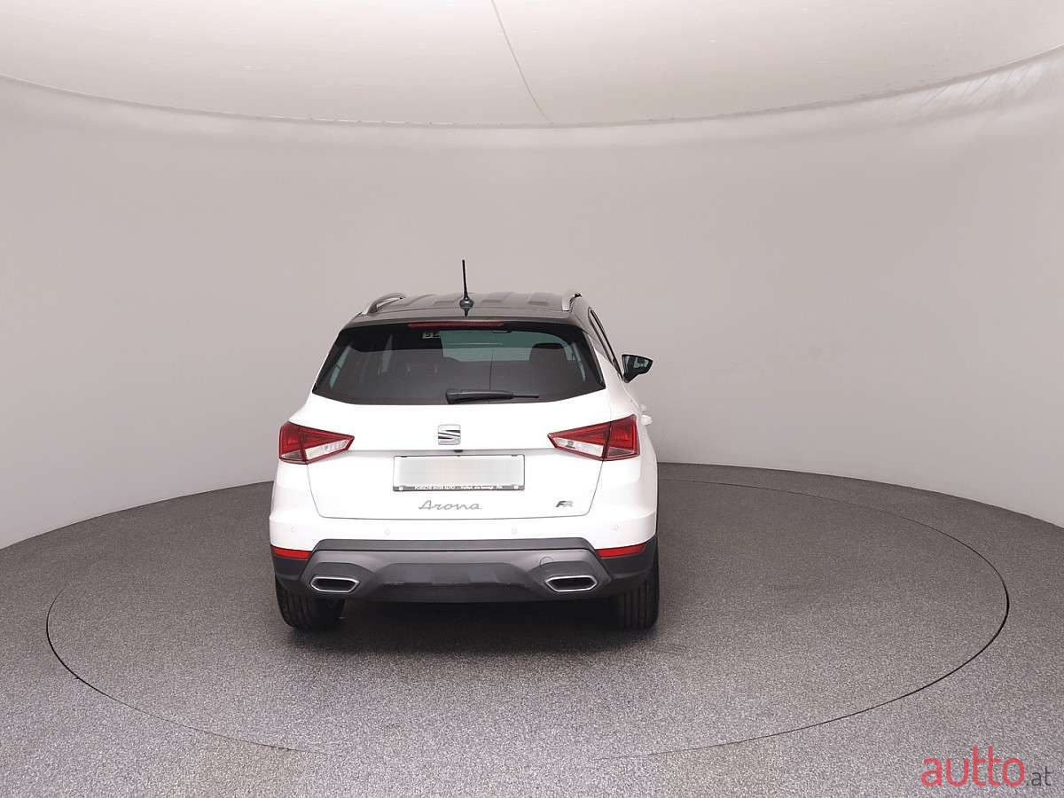 2023' SEAT Arona photo #6
