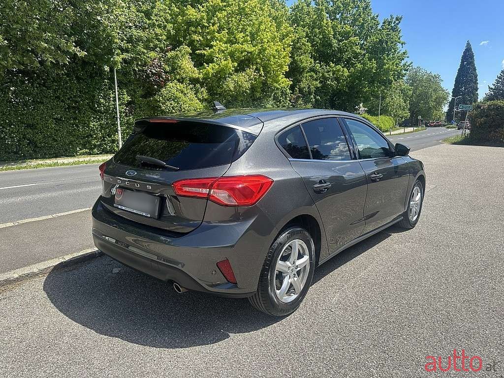 2021' Ford Focus photo #4