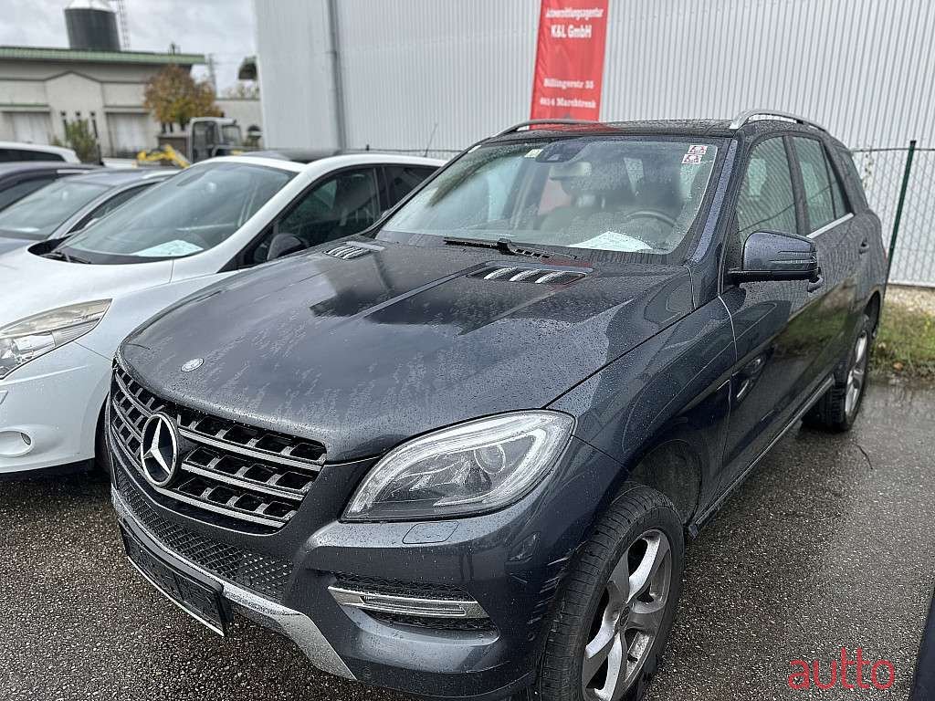 2013' Mercedes-Benz M-Klasse photo #1