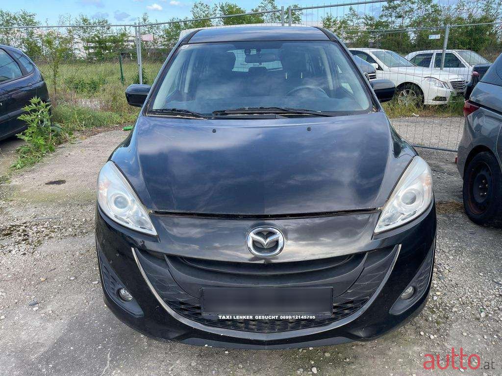 2011' Mazda Mazda5 photo #3