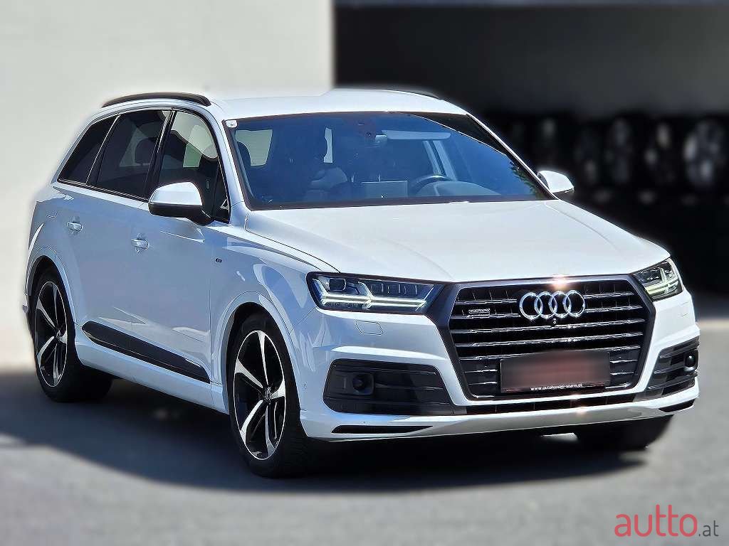 2017' Audi Q7 photo #3