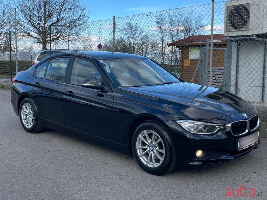 2012' BMW 3Er-Reihe photo #4