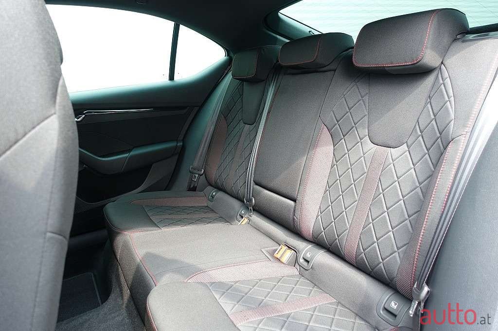 2023' Skoda Octavia photo #2