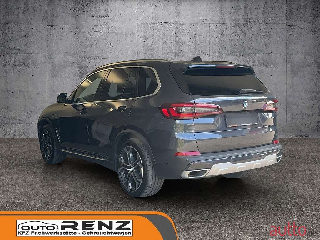 2021' BMW X5 photo #6