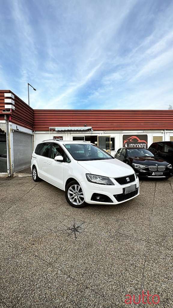 2013' SEAT Alhambra photo #3