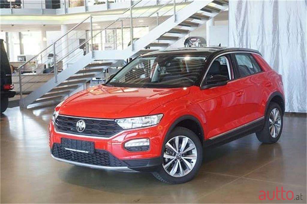 2021' Volkswagen T-Roc photo #1