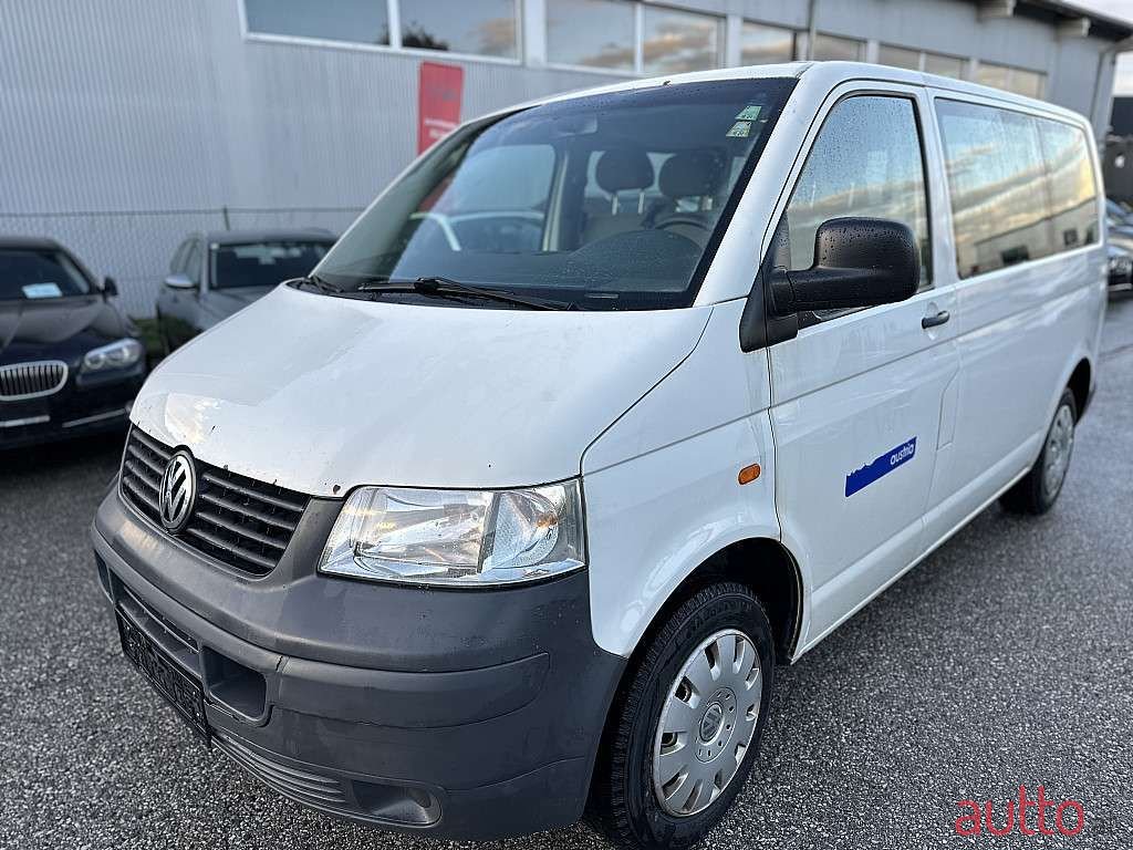 2005' Volkswagen T5 photo #1