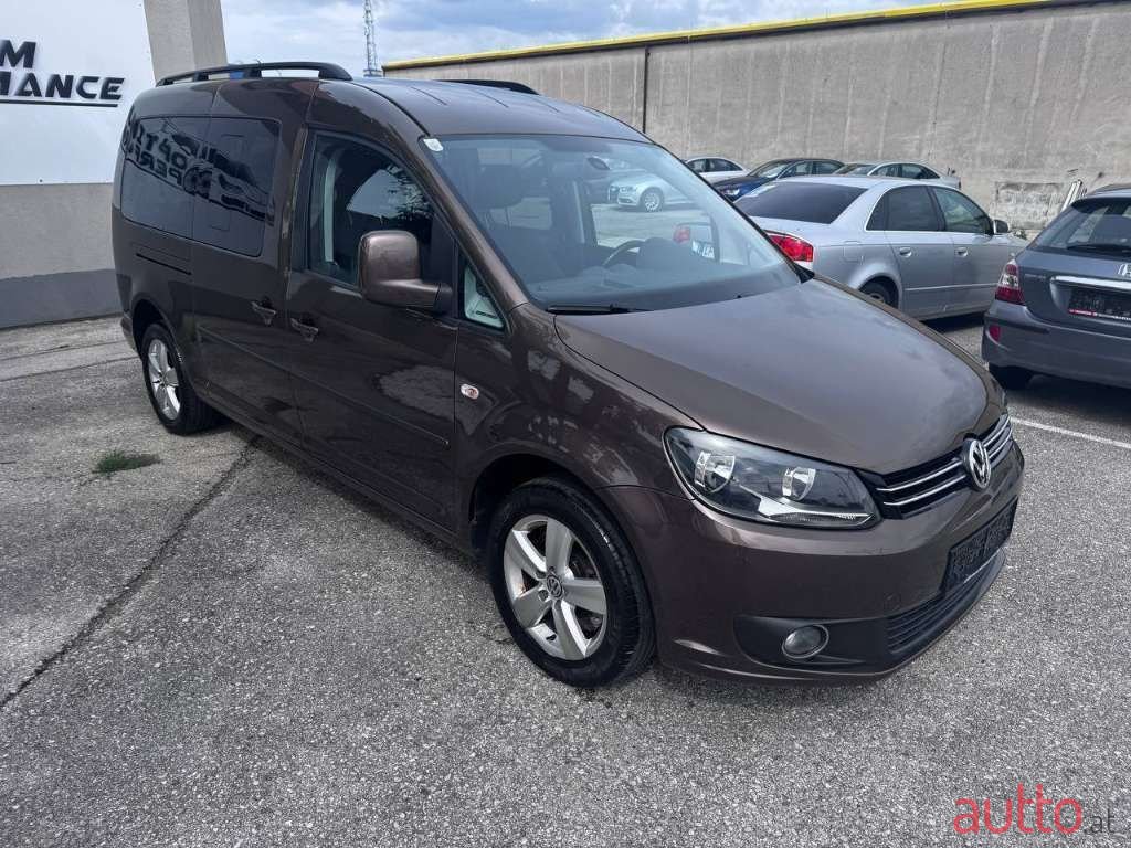 2011' Volkswagen Caddy photo #2