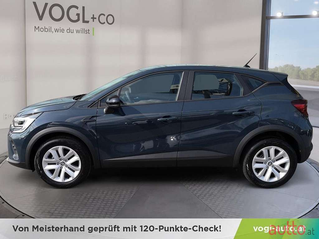 2023' Renault Captur photo #2