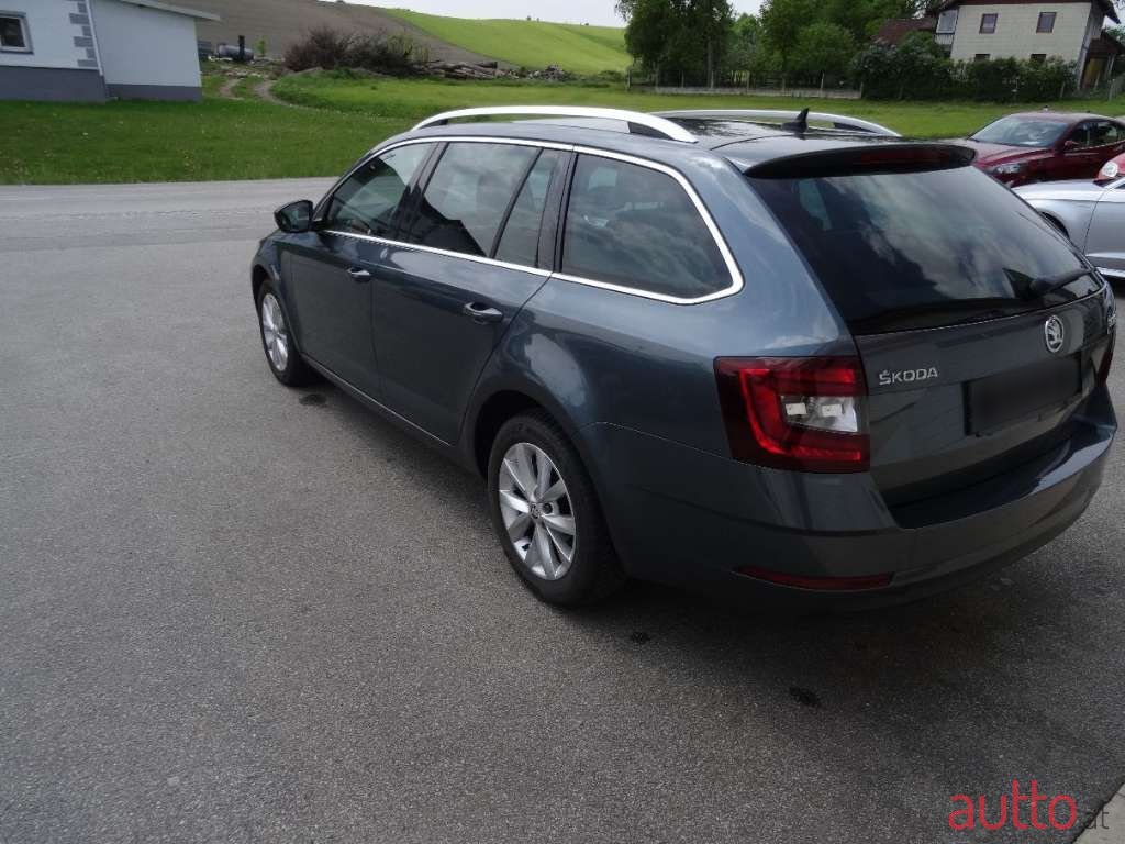 2018' Skoda Octavia photo #4