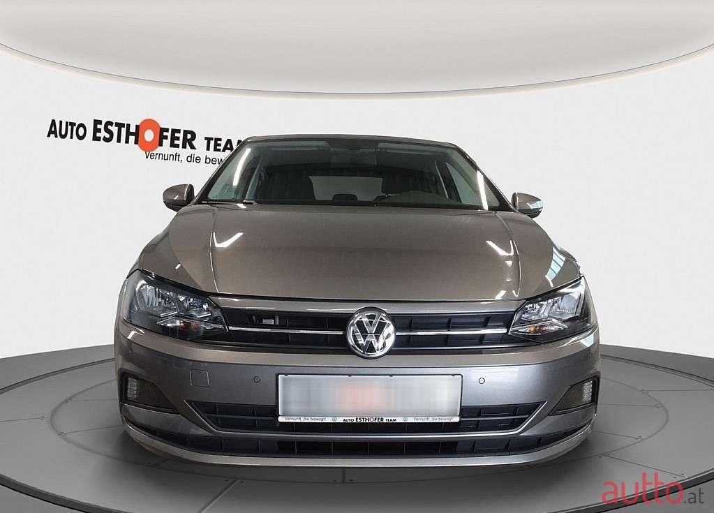 2018' Volkswagen Polo photo #2