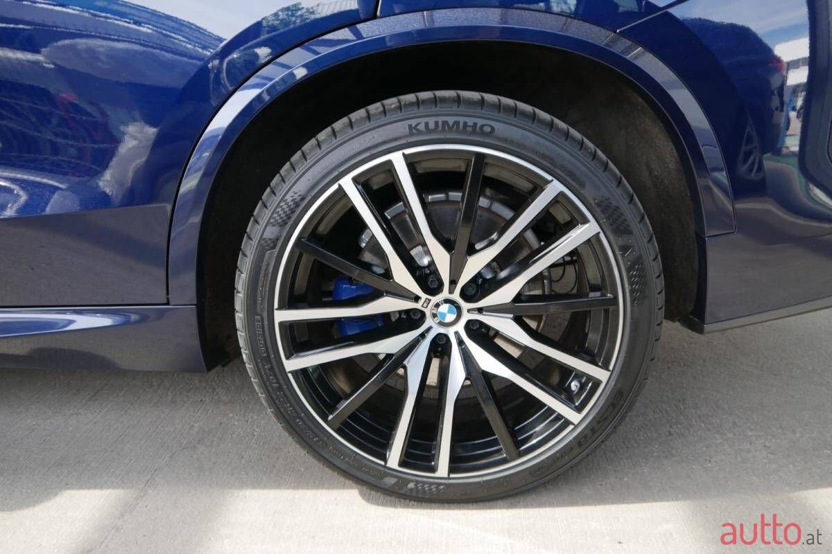 2022' BMW X5 photo #4