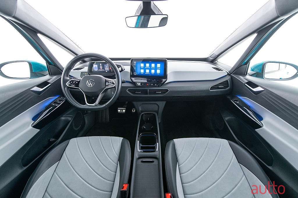 2022' Volkswagen ID.3 photo #4
