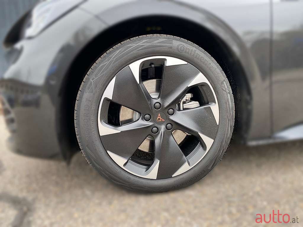 2023' Cupra Born photo #4