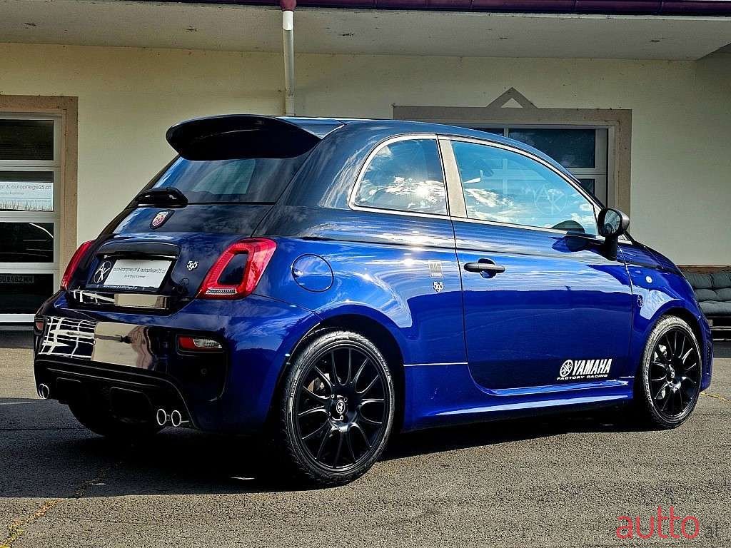 2020' Fiat 500 Abarth photo #5