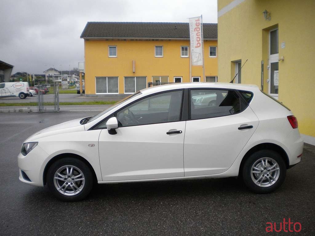 2016' SEAT Ibiza photo #4