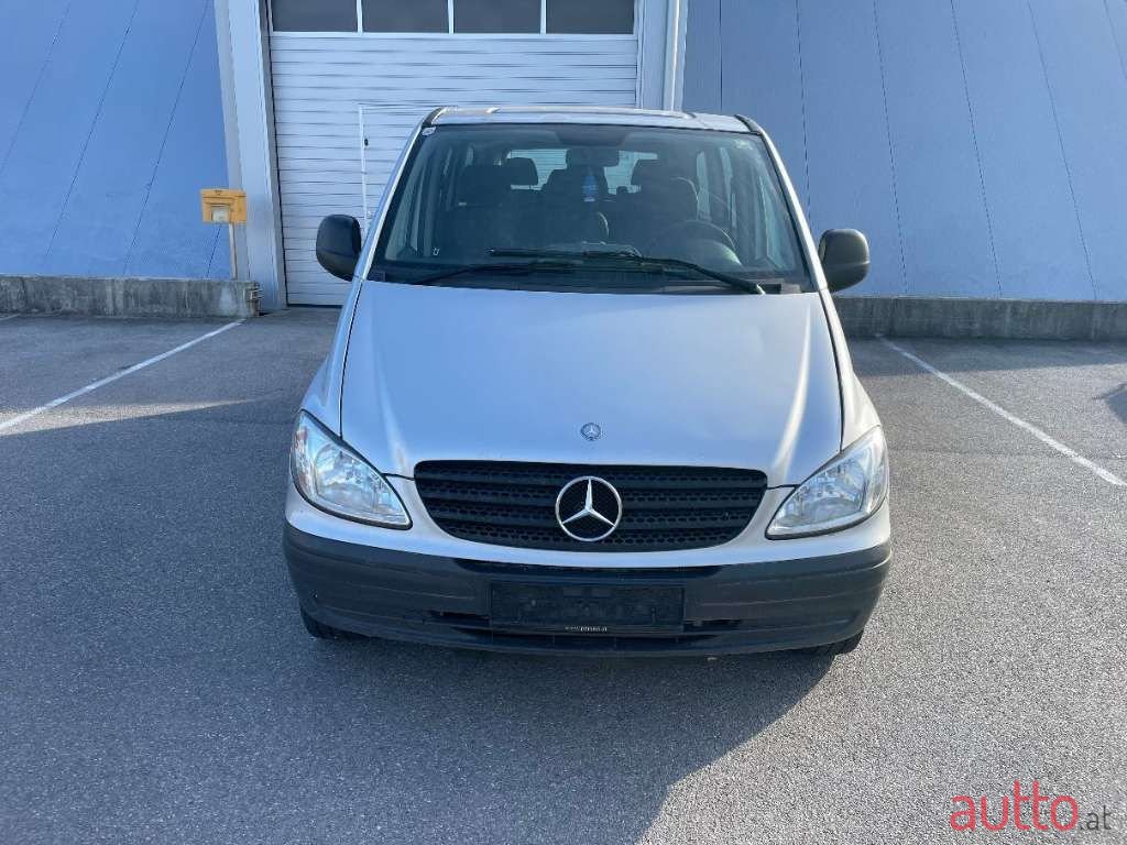 2009' Mercedes-Benz Vito photo #2