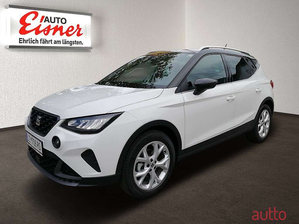 2021' SEAT Arona photo #2