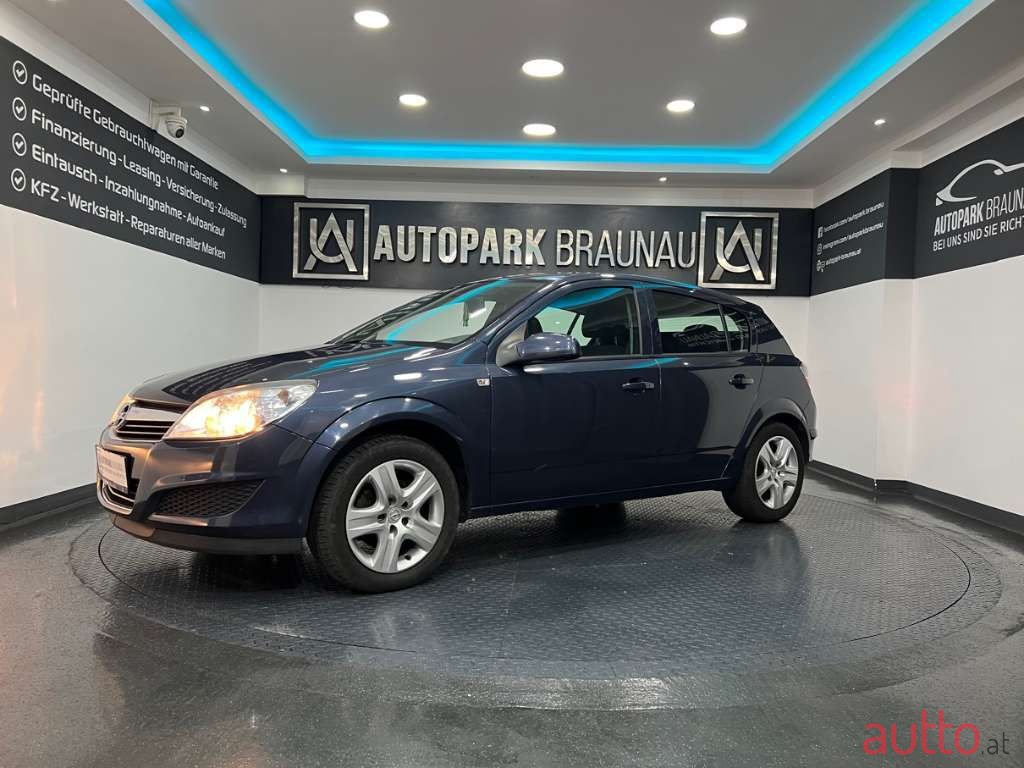 2009' Opel Astra photo #2