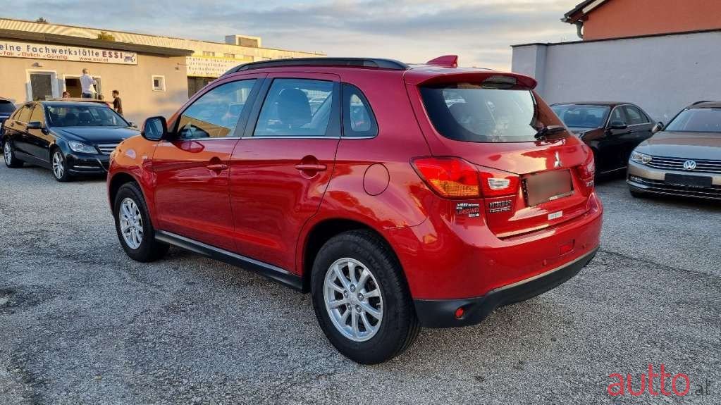 2017' Mitsubishi ASX photo #5