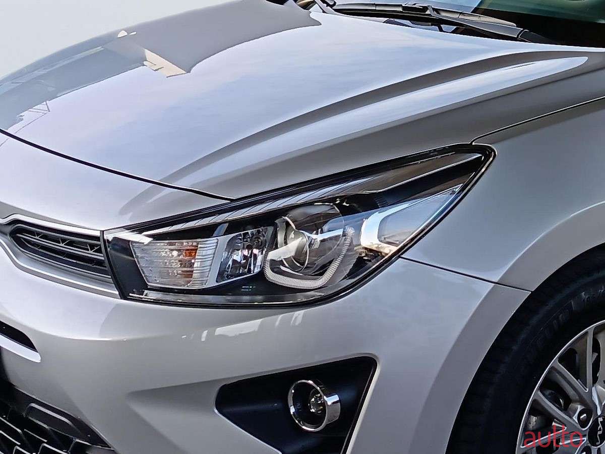 2022' Kia Rio photo #6