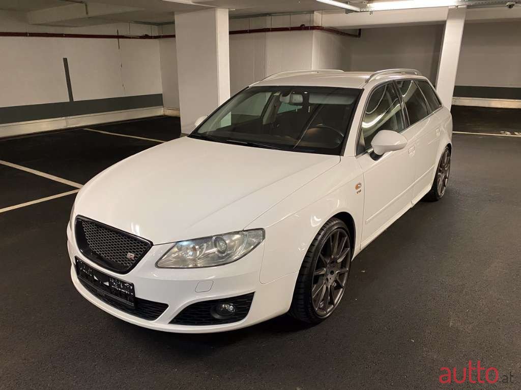 2011' SEAT Exeo photo #1