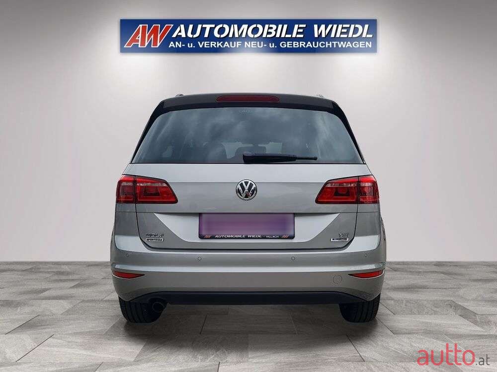 2014' Volkswagen Golf photo #6