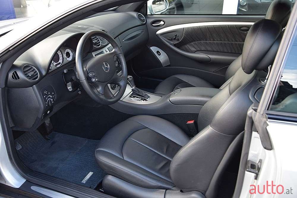 2005' Mercedes-Benz Clk-Klasse photo #4