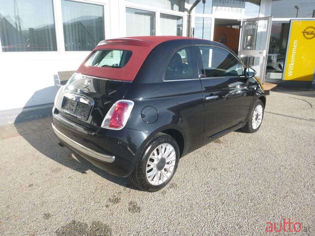 2015' Fiat 500C photo #2